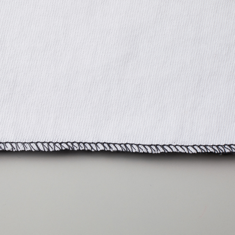 4208-01,4411-01　001 ホワイト　オーバーロック　※実際の商品の縫製糸はボディ同色です。